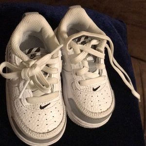 All white Air Force one